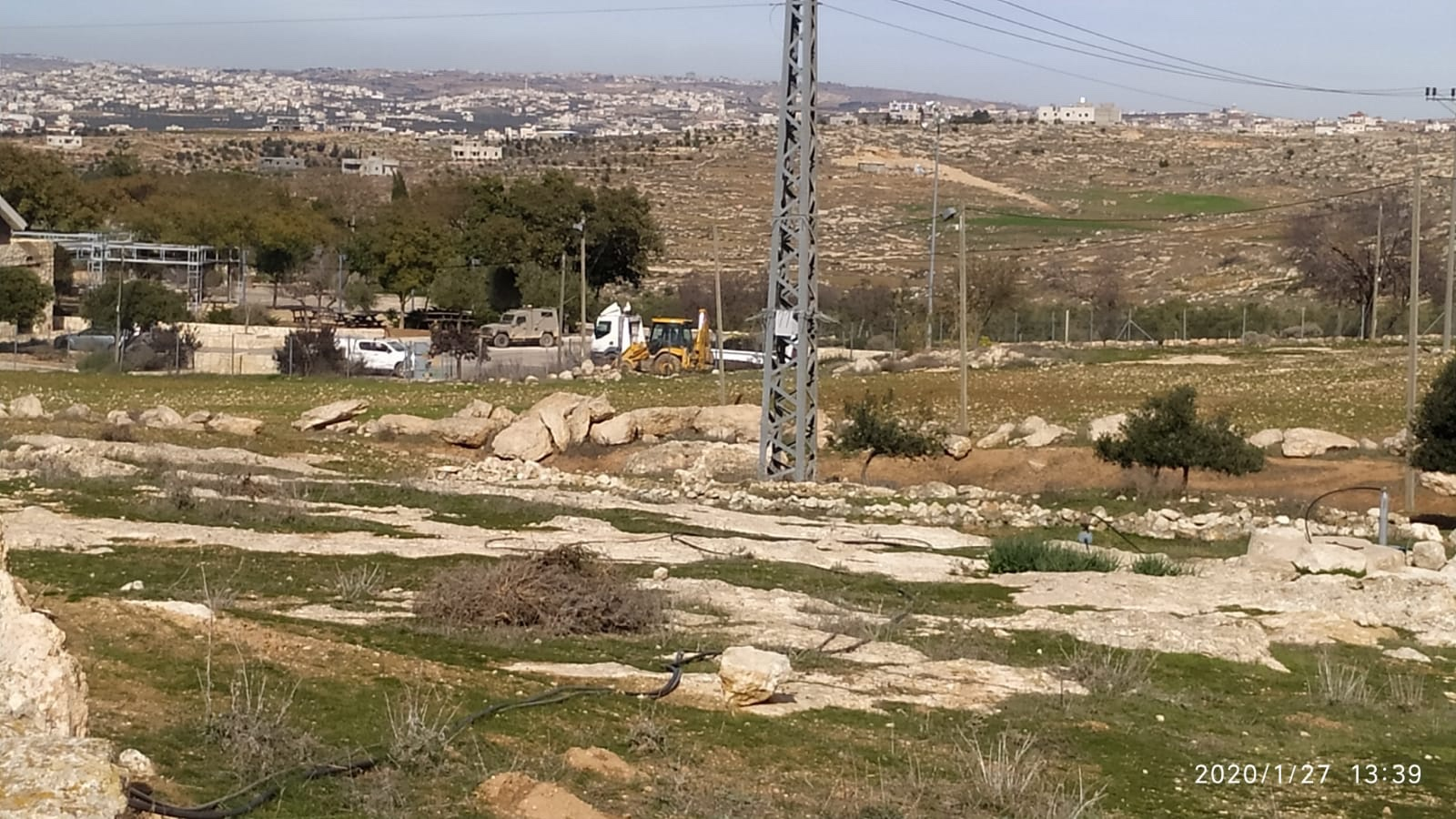 IDF confiscates private Palestinian property